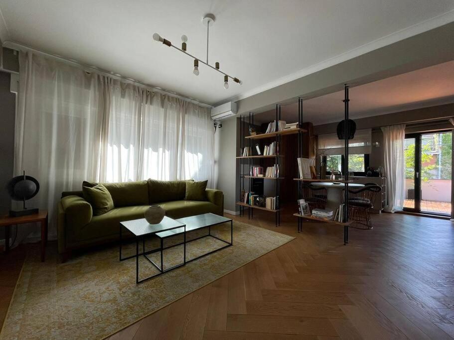 Stunning 1Bd Flat With 50M2 Terrace In The City Center Bucharest Exterior photo